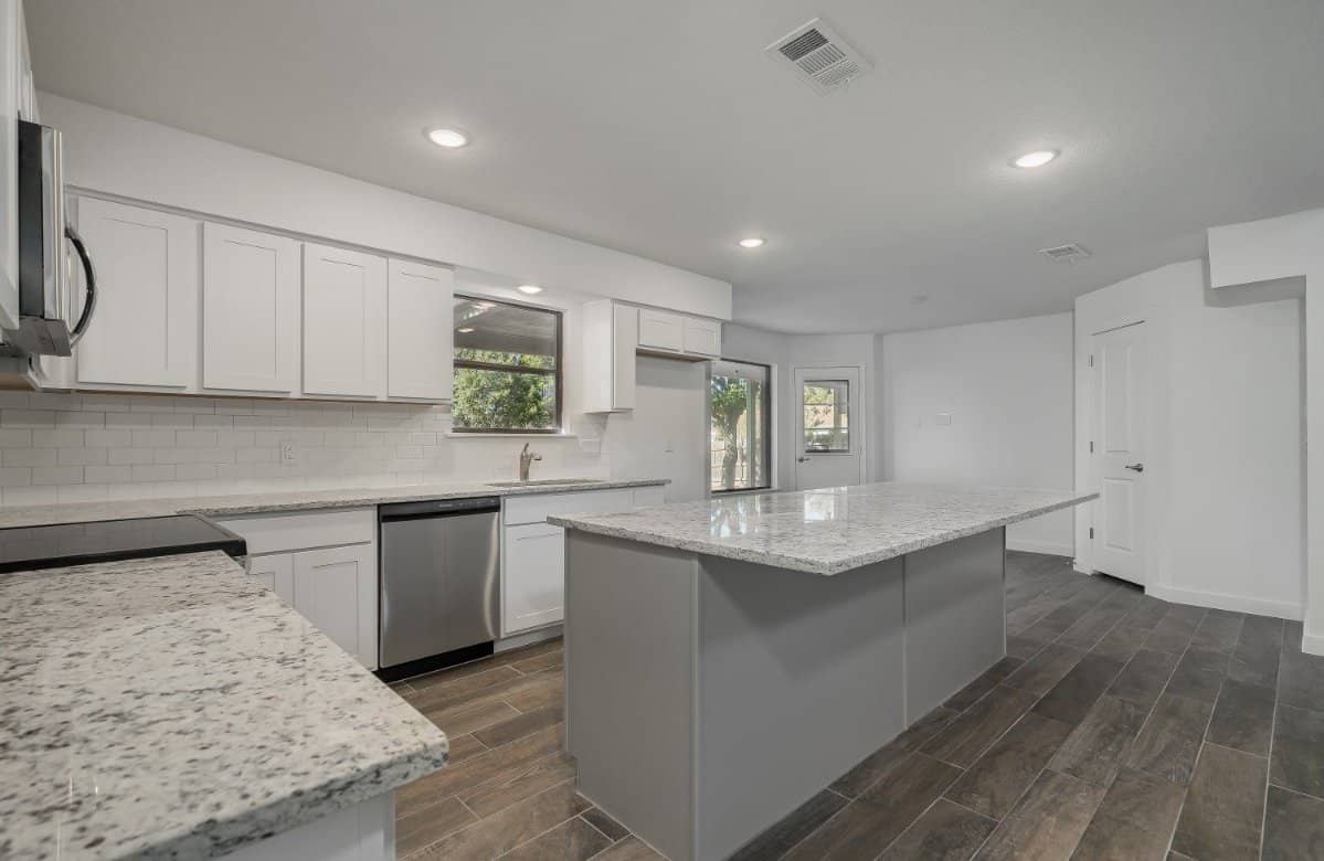 8621 Hidden Meadows Dr. Fort Worth Live